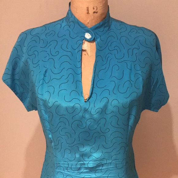 Vintage Diane Von Furstenberg dress - Picture 2 of 7